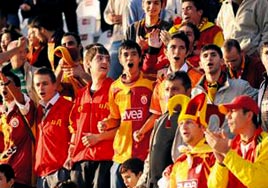 Galatasarayllar zgn ayrld