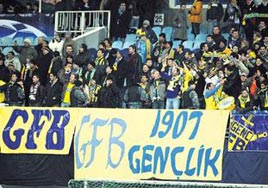 Fener, Kiev'de yalnz kalmad