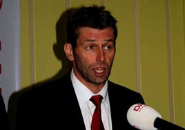 Skibbe, uefa.com'da