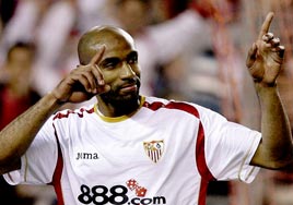 Kanoute kalacak