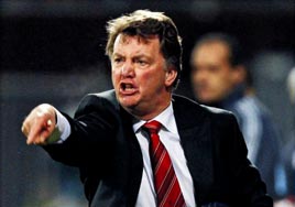 Van Gaal geliyor