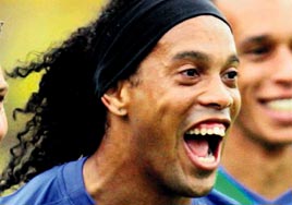 Ronaldinho'yu ok istiyoruz