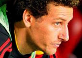 3. golde Elano imzas