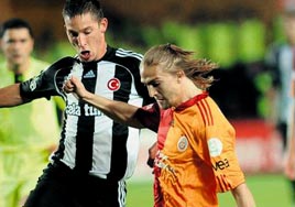 Caner Erkin ilk 11'e doru