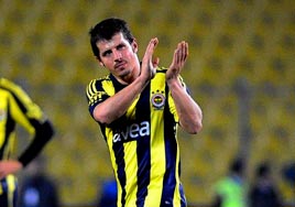 Emre oynayacak