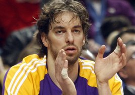 Lakers'la szleme yeniledi