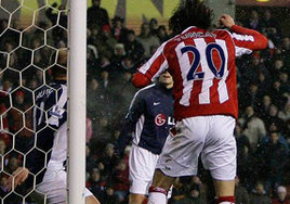 Stoke 3-2 kazand