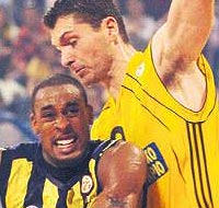 Fener zld: 66-58