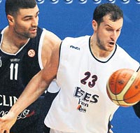 Hrsl Efes: 76-74