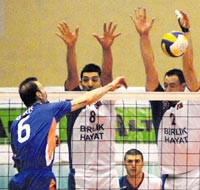 Halkbank zirveyi sevdi